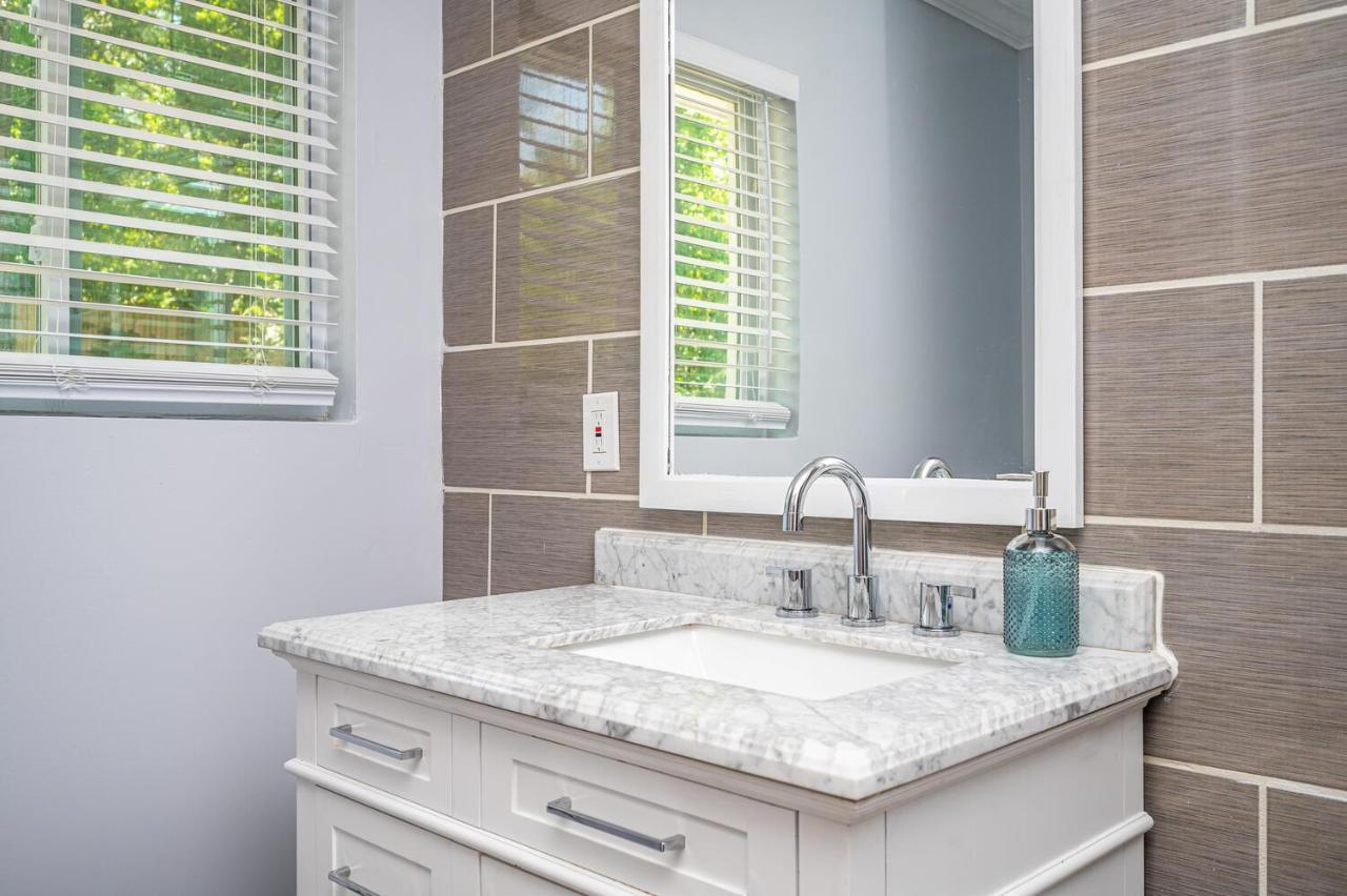 New Spacious Decatur Oasis W Fire Pit, Mins To Atl מראה חיצוני תמונה